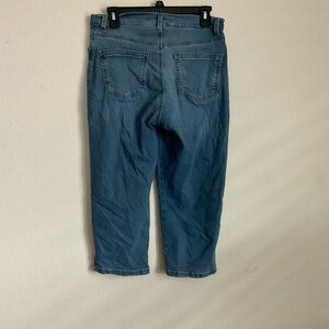 Gloria Vanderbilt women’s Amanda Capri